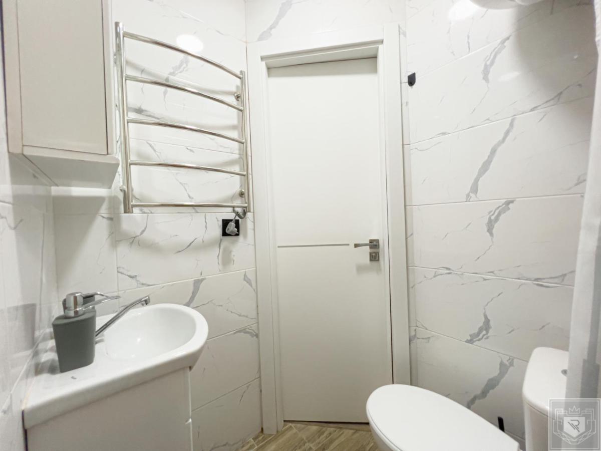 Renthouse Apartments Sleep&Go #1 Chisinau Ngoại thất bức ảnh